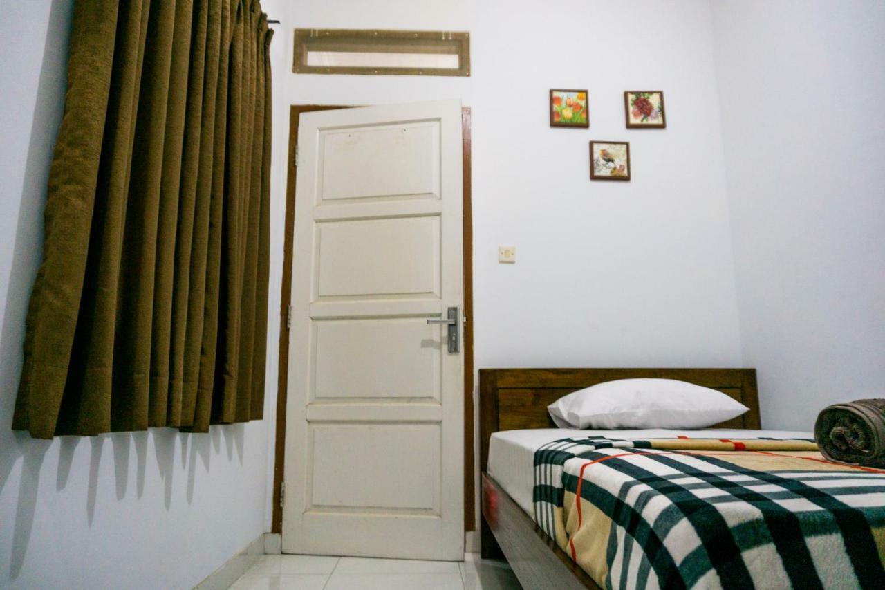 Zenrra House Hotel Bandung Exterior photo